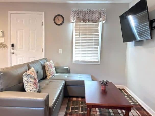 E3 Centrally Located In Carytown Fully Fenced ريتشموند المظهر الخارجي الصورة